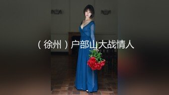 海角母子乱伦大神操了39岁大屁股妈妈❤️牙签屌小哥给妈妈逼毛剃了，修剪成了自己喜欢的样子操逼