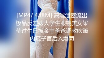 偷拍大师街头尾随偷拍??美女裙底风光白色连衣裤裙白色高跟鞋屁股透M白色内内