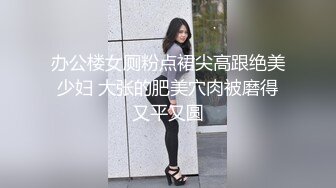 国产众多TS无聊到KTV玩鸭子，当鸭子真是毁三观啊，鸭子要跟人妖舌吻！！