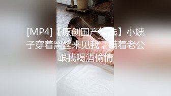 酒店约操白衣纯纯小姐姐 娇小玲珑抱起来很舒服，口交吞吸好用力骑乘肉棒 快速起伏呻吟，最后抱起来耸动操真爽