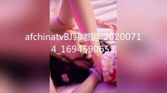 蜡笔老公足浴按摩勾搭女技师，全程拍摄牛仔裤吊带妹子带回房间啪啪，翘屁股摸逼舔屌猛操