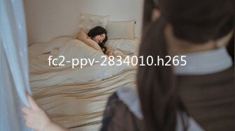 公园女厕全景偷拍短发红唇少妇稀疏的阴毛肥厚的肉唇